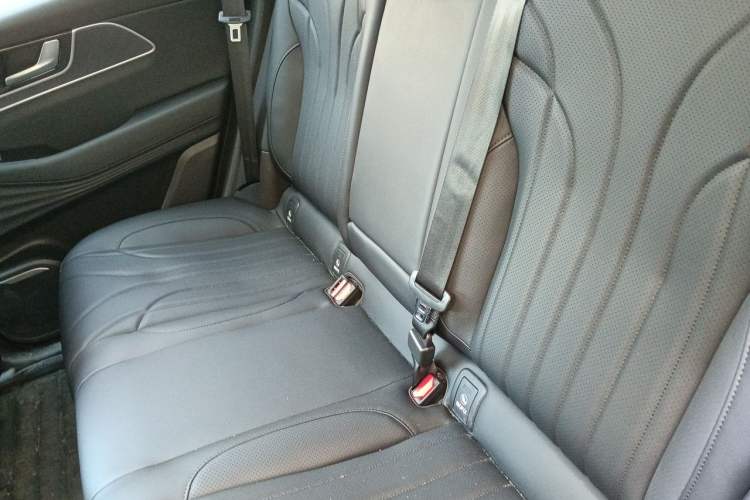 Used Chery Fengyun T9 2025 120 Long-Range Prestige Version 5 Seats Lithium Iron Phosphate Left Rear Seat