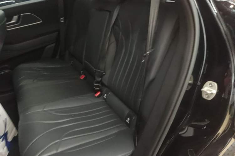 Used Chery Fengyun T9 2025 120 Long-Range Prestige Version 5 Seats Lithium Iron Phosphate Left Rear Seat
