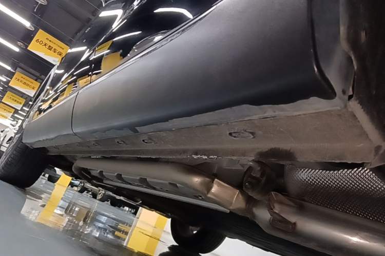 Used Chery Fengyun T9 2025 120 Long-Range Luxury Version 5 Seats Lithium Iron Phosphate Left Side Sill