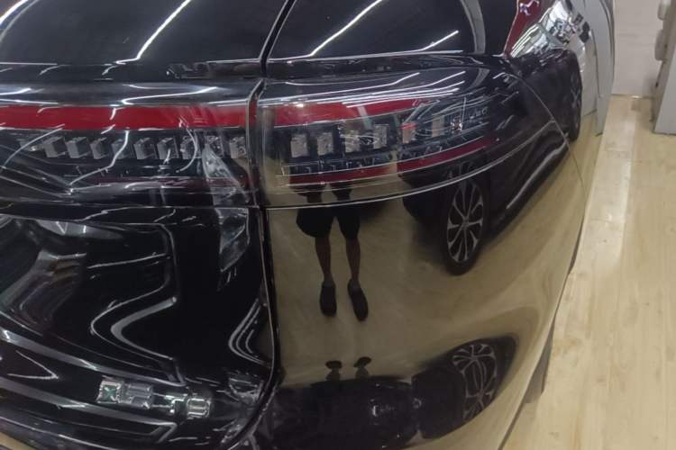 Used Chery Fengyun T9 2025 120 Long-Range Prestige Version 5 Seats Lithium Iron Phosphate Right Rear Taillight