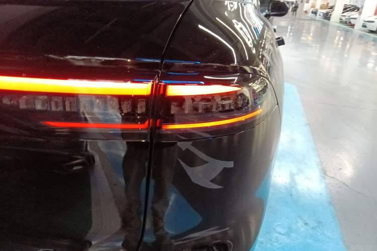 Used Chery Fengyun T9 2025 120 Long-Range Flagship Version 5 Seats Lithium Iron Phosphate Right Rear Taillight