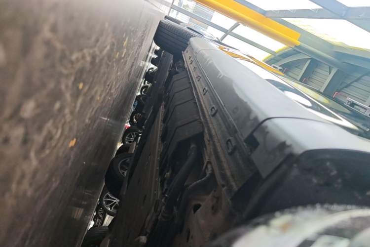 Used Chery Fengyun T9 2025 120 Long-Range Luxury Version 5 Seats Lithium Iron Phosphate Right Side Sill