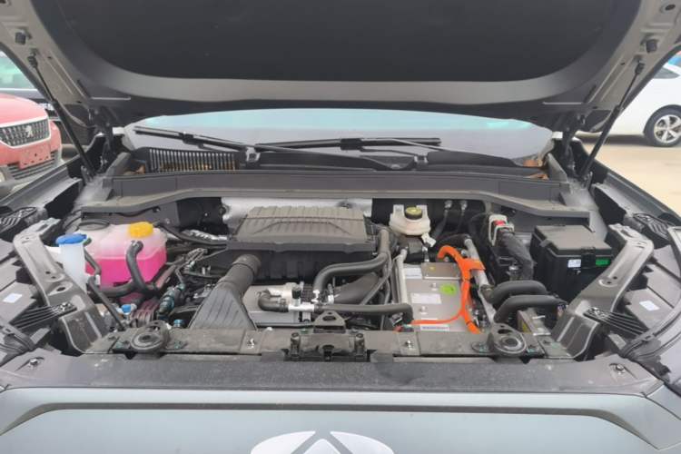 Used Chery Fengyun T9 2025 120 Long-Range Prestige Version 5 Seats Lithium Iron Phosphate Engine Bay