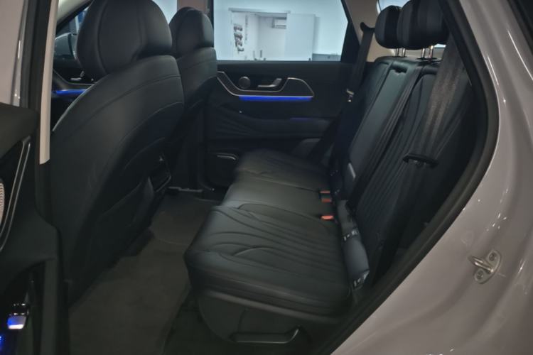 Used Chery Fengyun T9 2025 120 Long-Range Luxury Version 7 Seats Lithium Iron Phosphate Left Rear Seat