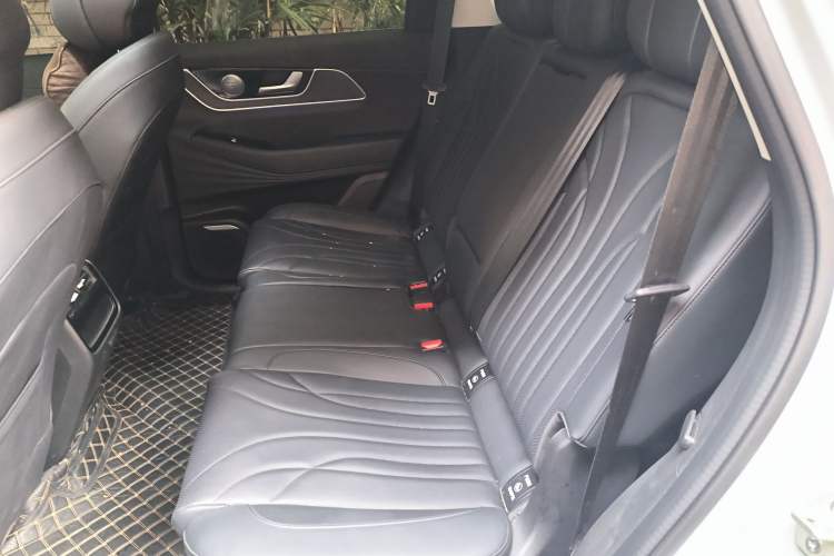 Used Chery Fengyun T9 2025 120 Long-Range Luxury Version 7 Seats Lithium Iron Phosphate Left Rear Seat