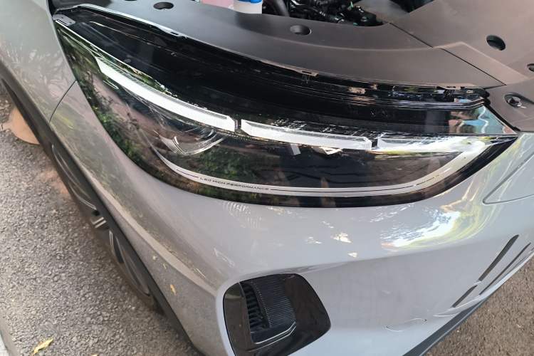 Used Chery Fengyun T9 2025 120 Long-Range Luxury Version 7 Seats Lithium Iron Phosphate Right Front Headlight