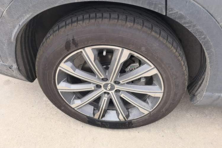 Used Chery Fengyun T9 2025 120 Long-Range Prestige Version 5 Seats Lithium Iron Phosphate Right Rear Wheel Hub