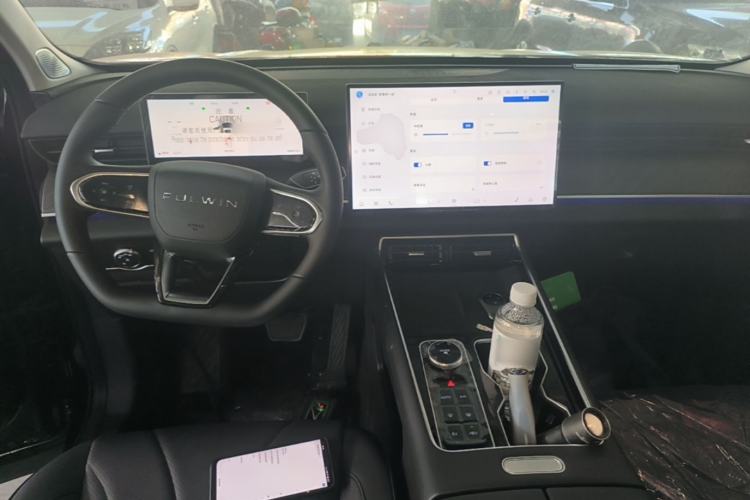 Used Chery Fengyun T9 2025 120 Long-Range Luxury Version 7 Seats Lithium Iron Phosphate Center Console