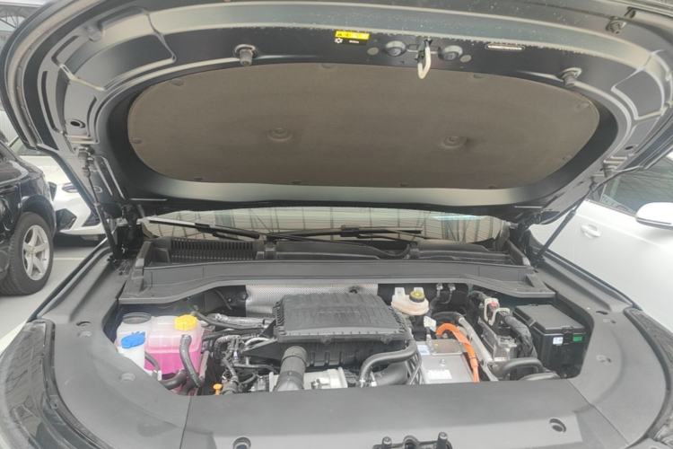 Used Chery Fengyun T9 2025 120 Long-Range Luxury Version 5-Seater with Ternary Lithium Battery Engine Bay