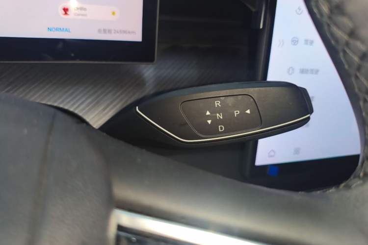 Used Chery Fengyun T9 2025 120 Long-Range Prestige Version 5 Seats Lithium Iron Phosphate Gear Lever