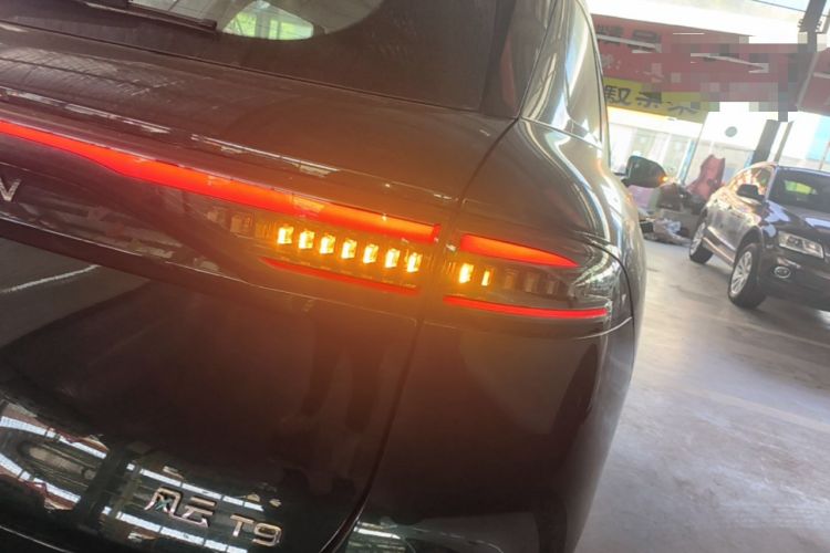 Used Chery Fengyun T9 2025 120 Long-Range Luxury Version 7 Seats Lithium Iron Phosphate Right Rear Taillight