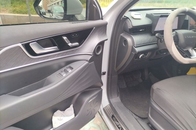 Used Chery Fengyun T9 2025 120 Long-Range Luxury Version 5-Seater with Ternary Lithium Battery Driver Seat