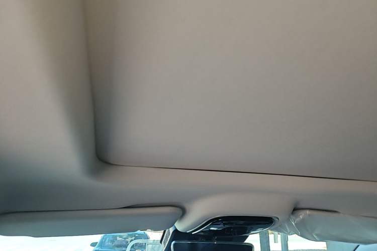 Used Chery Fengyun T9 2025 120 Long-Range Luxury Version 5 Seats Lithium Iron Phosphate Headliner