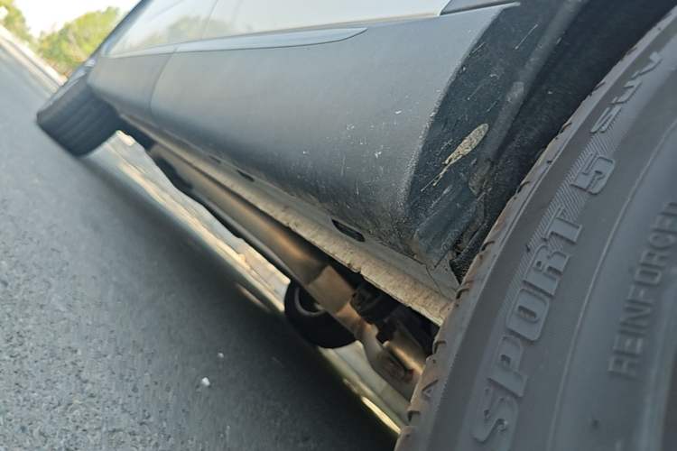 Used Chery Fengyun T9 2025 120 Long-Range Luxury Version 5 Seats Lithium Iron Phosphate Left Side Sill