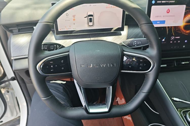 Used Chery Fengyun T9 2025 120 Long-Range Luxury Version 5 Seats Lithium Iron Phosphate Steering Wheel