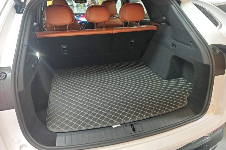 Used Chery Fengyun T9  Trunk