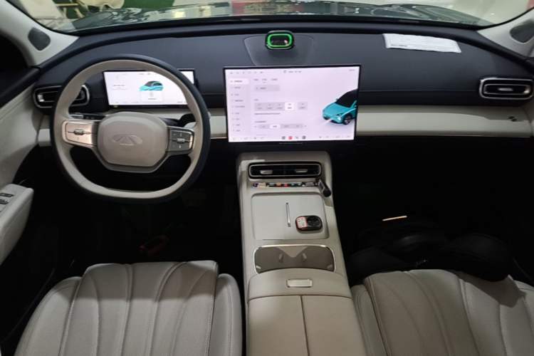 Used Chery Fengyun T9L 2026 Model 230 Max Center Console