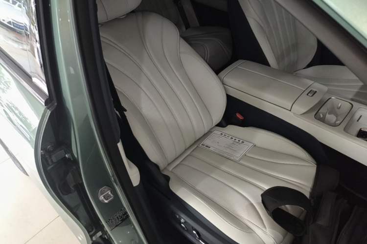 Used Chery Fengyun T9L 2026 Model 230 Max Right Front Seat