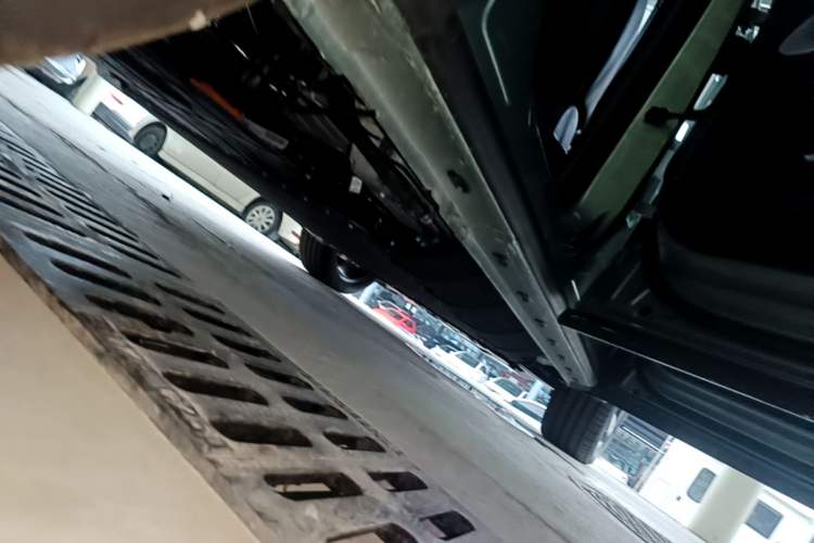 Used Chery Fengyun T9L 2026 Model 200 Four-Wheel Drive Ultra-Comfortable Right Side Sill
