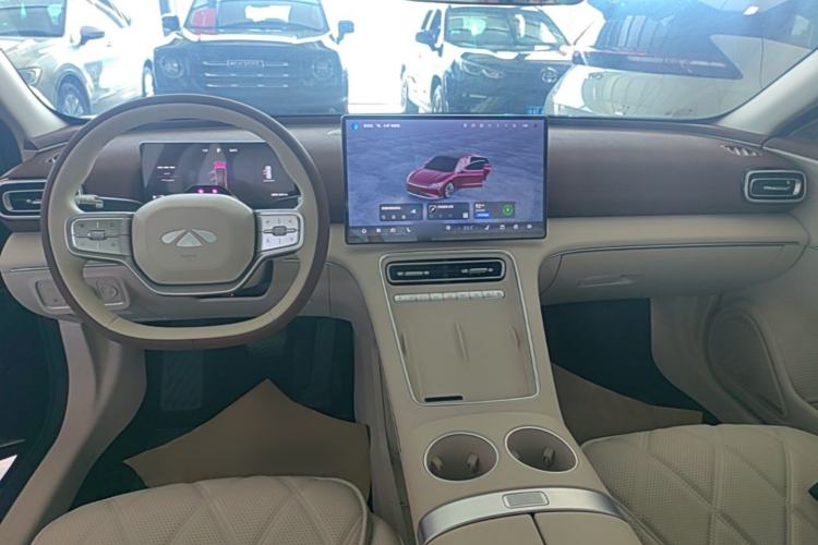 Used Chery Fengyun Fulwin A9L 2025 Model, Guanghui Four-Wheel Drive High-Energy Edition Center Console