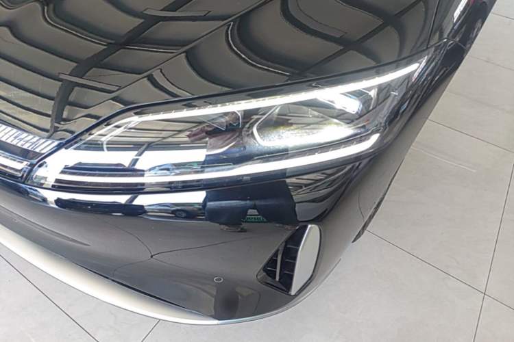 Used Chery Fengyun Fulwin A9L 2025 Model, Guanghui Four-Wheel Drive High-Energy Edition Left Front Headlight