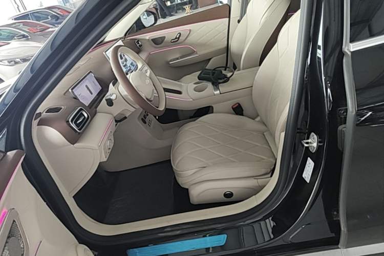 Used Chery Fengyun Fulwin A9L 2025 Model, Guanghui Four-Wheel Drive High-Energy Edition Left Front Seat