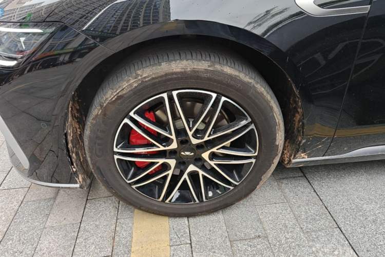 Used Chery Fengyun Fulwin A9L 2025 Model, 260 Ultra-Long Range Prestige Edition Left Front Wheel Hub