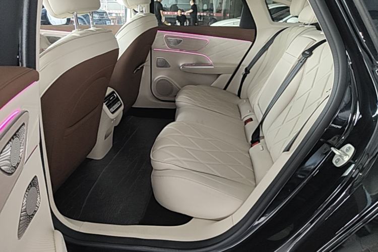 Used Chery Fengyun Fulwin A9L 2025 Model, Guanghui Four-Wheel Drive High-Energy Edition Left Rear Seat