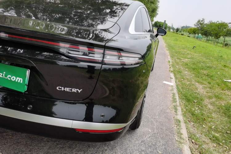 Used Chery Fengyun Fulwin A9L 2025 Model, 260 Boya Luxury Edition Right Rear Taillight