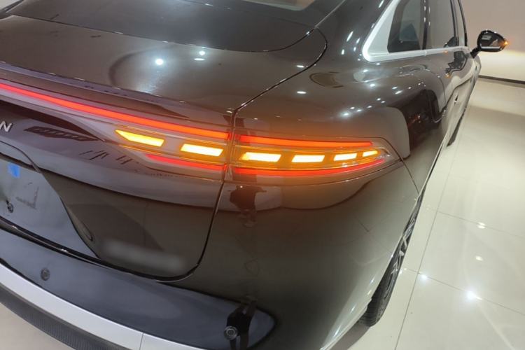 Used Chery Fengyun Fulwin A9L 2025 Model, 260 Ultra-Long Range Luxury Edition Right Rear Taillight