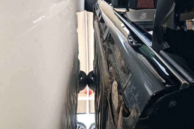 Used Chery Fengyun Fulwin A9L 2025 Model, 260 Ultra-Long Range Prestige Edition Right Side Sill