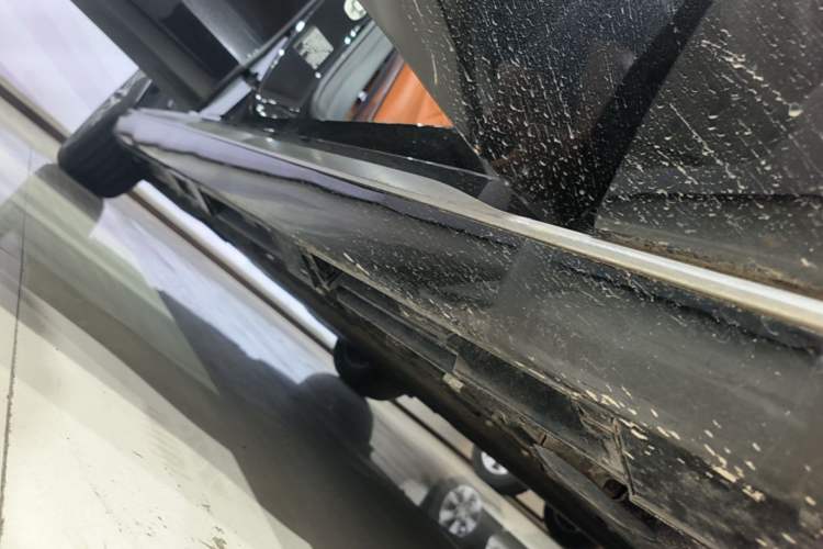 Used Chery Fengyun Fulwin A9L 2025 Model, 260 Ultra-Long Range Luxury Edition Right Side Sill