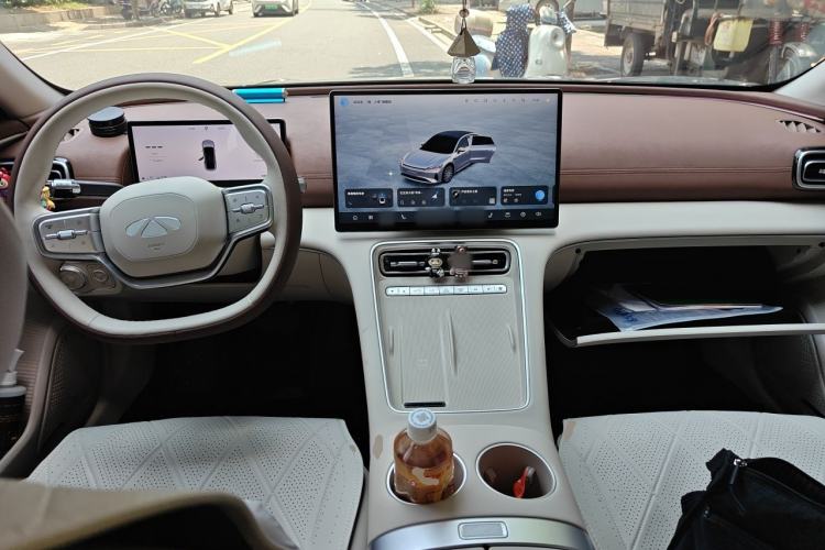 Used Chery Fengyun Fulwin A9L 2025 Model, 260 Ultra-Long Range Prestige Edition Center Console