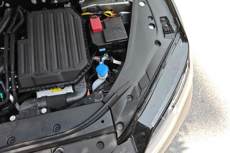 Used Chery Fengyun Fulwin A9L 2025 Model, 260 Ultra-Long Range Prestige Edition Engine Bay Left