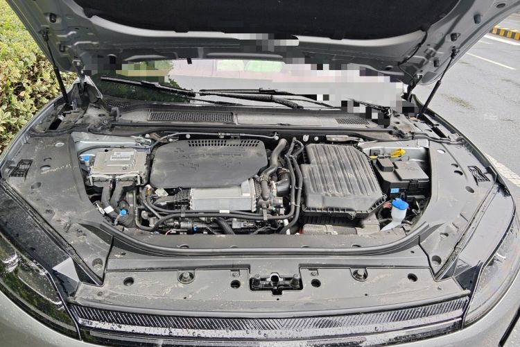 Used Chery Fengyun Fulwin A9L 2025 Model, Guanghui Four-Wheel Drive Peak Edition Engine Bay