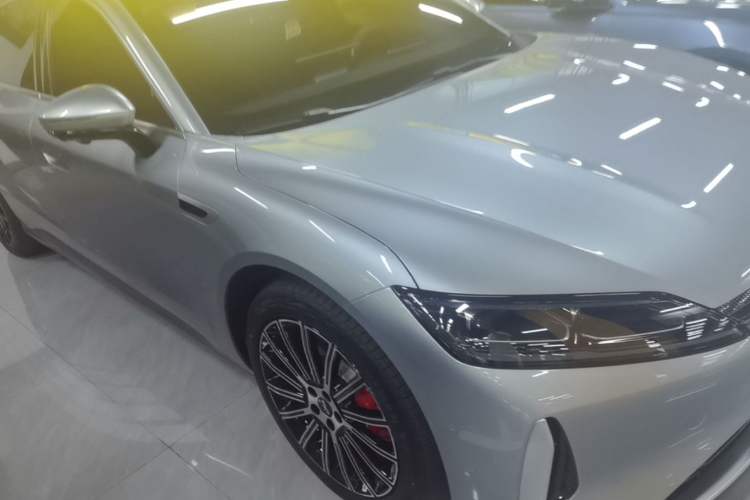 Used Chery Fengyun Fulwin A9L 2025 Model, Four-Wheel Drive High-Energy Peak Edition Front Right 45 Deg