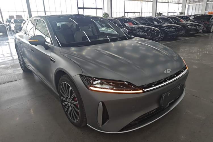 Used Chery Fengyun Fulwin A9L 2025 Model, Guanghui Four-Wheel Drive Peak Edition Front Right 45 Deg