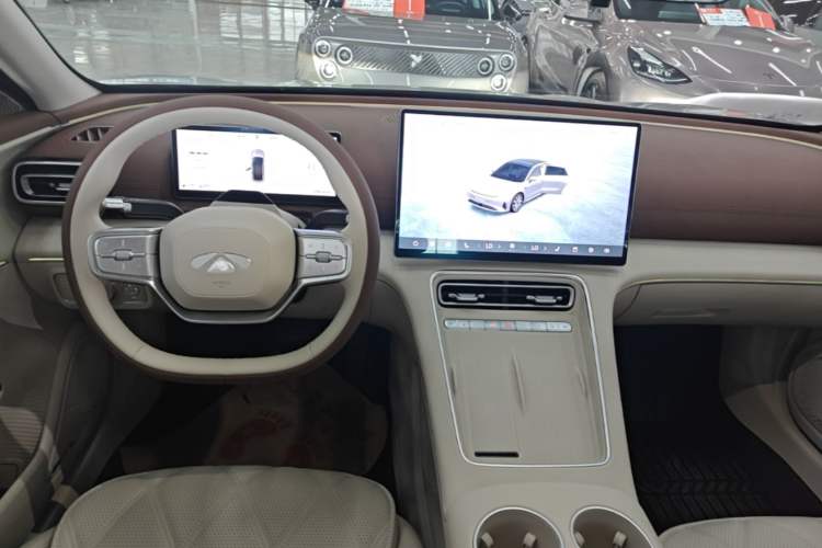 Used Chery Fengyun Fulwin A9L 2025 Model, Guanghui Four-Wheel Drive Peak Edition Gear Lever