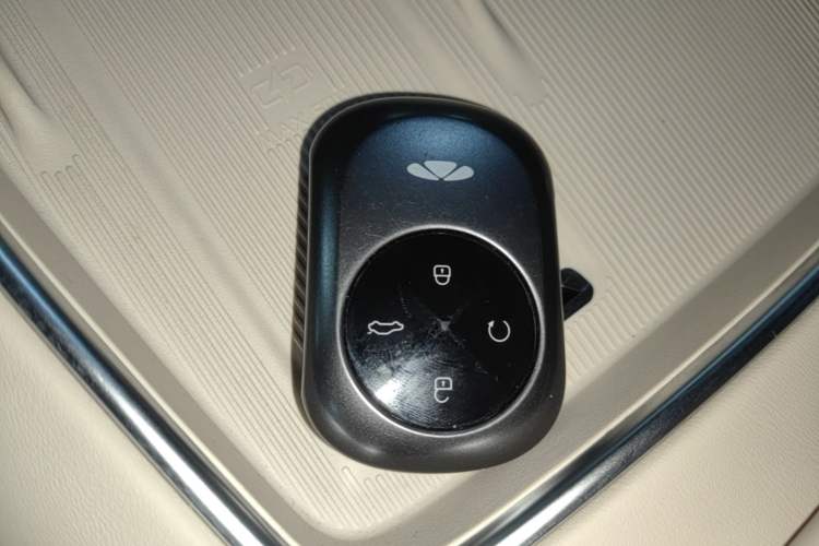 Used Chery Fengyun Fulwin A9L 2025 Model, Guanghui Four-Wheel Drive Peak Edition Interior 1