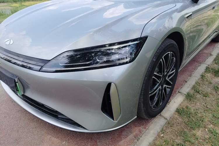 Used Chery Fengyun Fulwin A9L 2025 Model, 260 Ultra-Long Range Prestige Edition Left Front Headlight