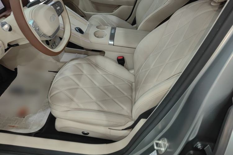 Used Chery Fengyun Fulwin A9L 2025 Model, Guanghui Four-Wheel Drive Peak Edition Left Front Seat