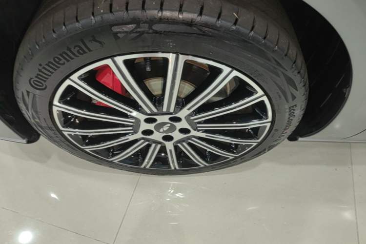 Used Chery Fengyun Fulwin A9L 2025 Model, Guanghui Four-Wheel Drive Peak Edition Left Front Wheel Hub