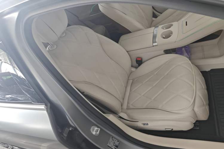 Used Chery Fengyun Fulwin A9L 2025 Model, Guanghui Four-Wheel Drive Peak Edition Right Front Seat