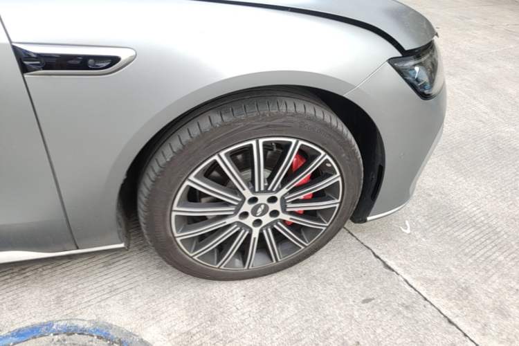 Used Chery Fengyun Fulwin A9L 2025 Model, Guanghui Four-Wheel Drive Peak Edition Right Front Wheel Hub