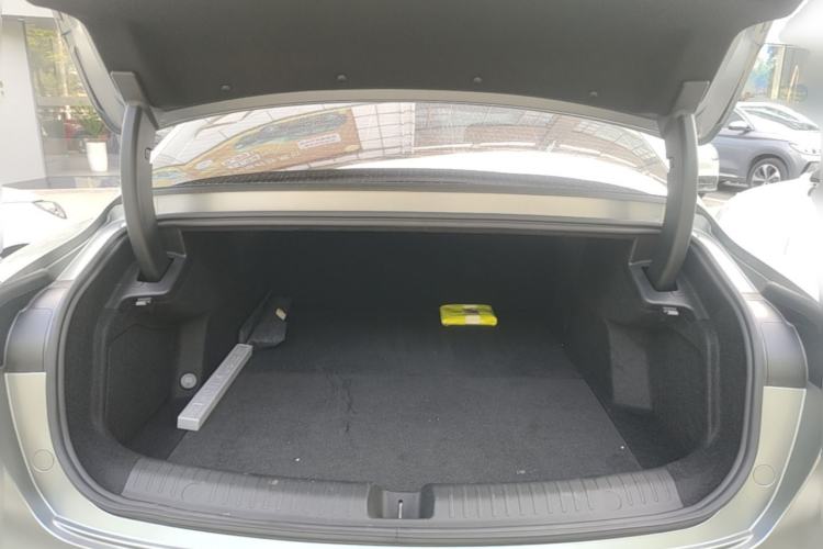 Used Chery Fengyun Fulwin A9L 2025 Model, Guanghui Four-Wheel Drive Peak Edition Trunk