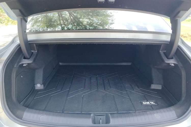 Used Chery Fengyun Fulwin A9L 2025 Model, 260 Ultra-Long Range Prestige Edition Trunk