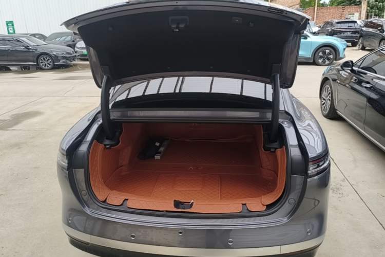 Used Chery Fengyun Fulwin A9L 2025 Model, 260 Ultra-Long Range Prestige Edition Trunk