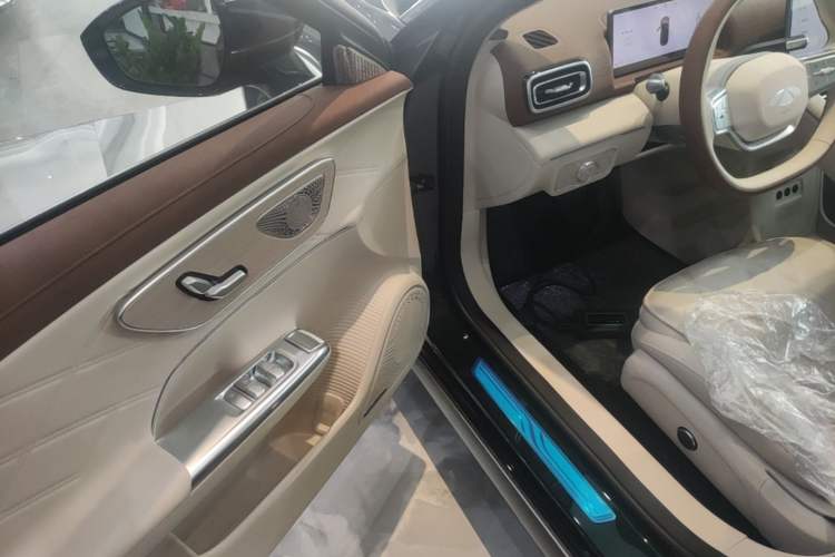 Used Chery Fengyun Fulwin A9L 2025 Model, 260 Ultra-Long Range Prestige Edition Driver Seat