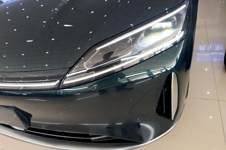 Used Chery Fengyun Fulwin A9L 2025 Model, 260 Ultra-Long Range Prestige Edition Left Front Headlight
