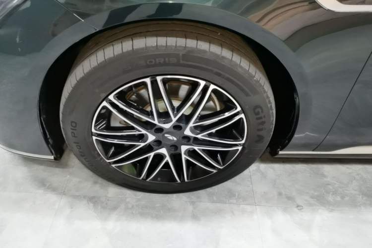 Used Chery Fengyun Fulwin A9L 2025 Model, 260 Ultra-Long Range Luxury Edition Left Front Wheel Hub